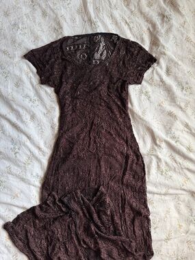 Beautiful brown crochet Lacey midi dress in great condition size small